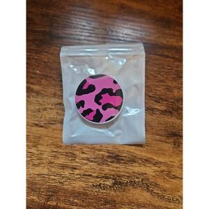 Pink leopard print‎ phone grip